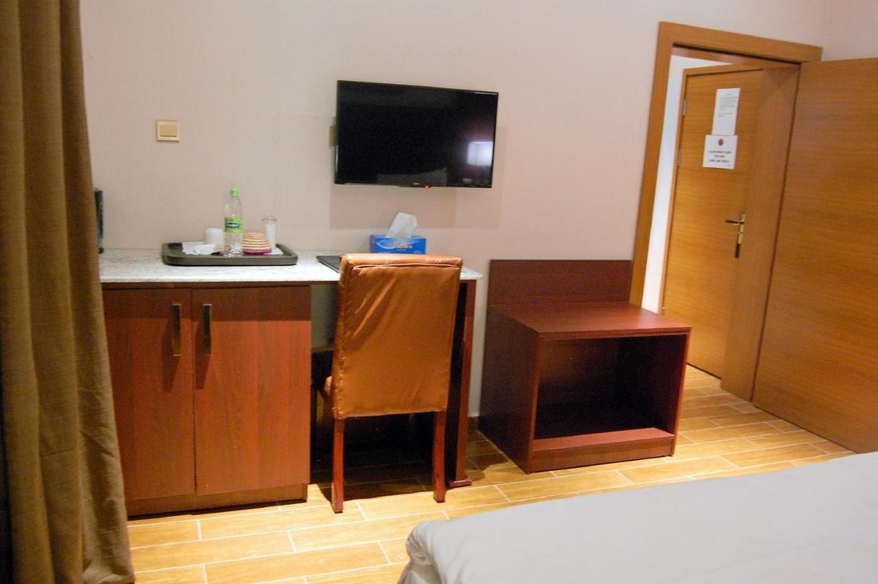 Hotel R & K Guest Palace Kano Zewnętrze zdjęcie