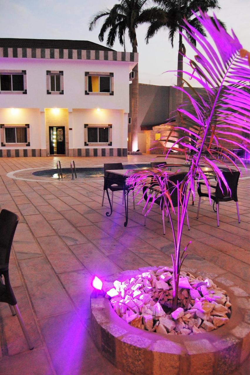 Hotel R & K Guest Palace Kano Zewnętrze zdjęcie