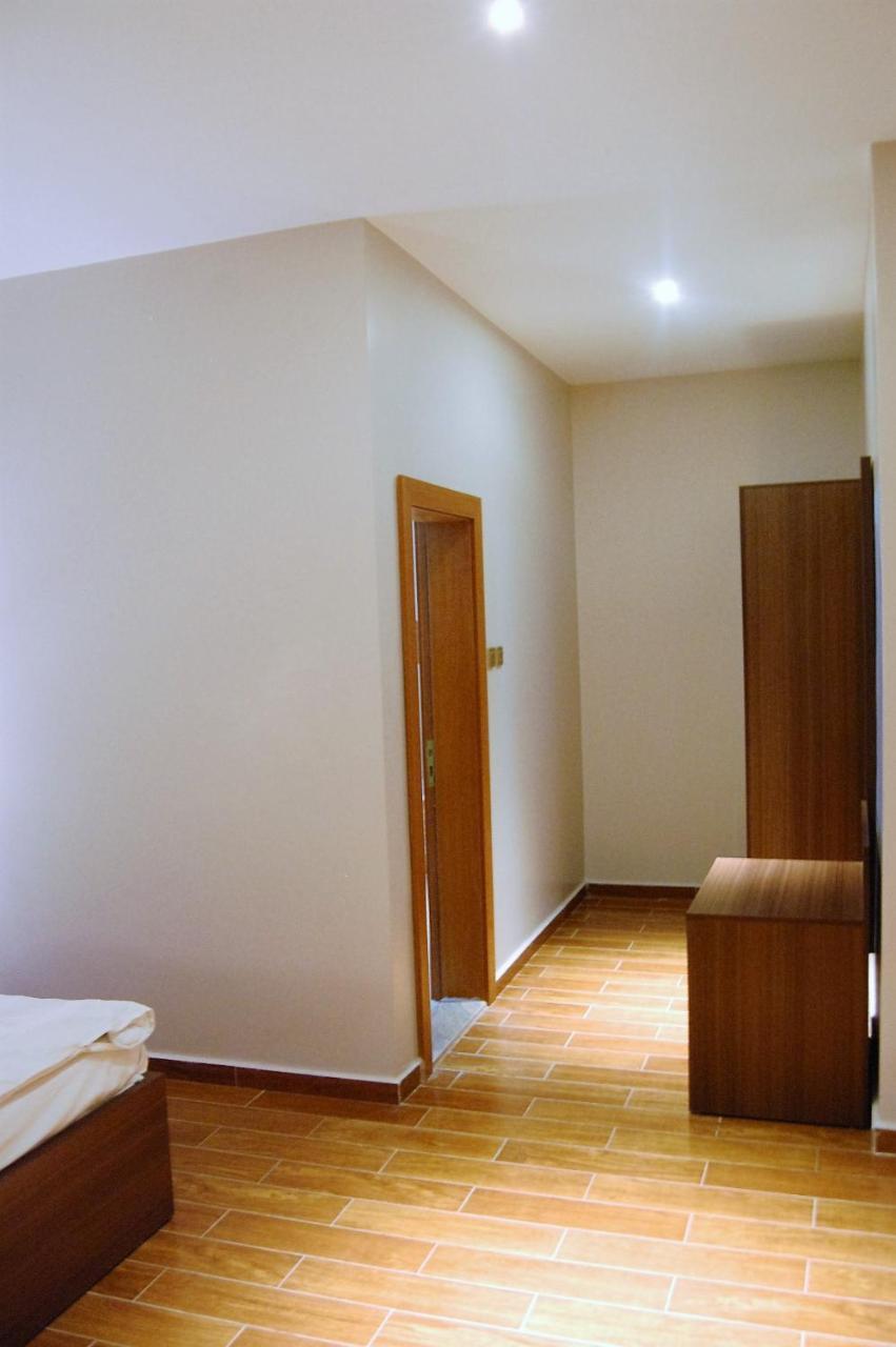 Hotel R & K Guest Palace Kano Zewnętrze zdjęcie