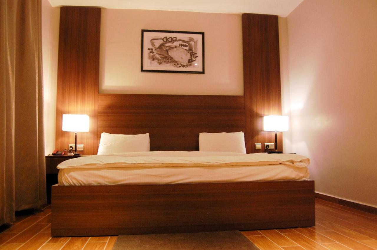 Hotel R & K Guest Palace Kano Zewnętrze zdjęcie