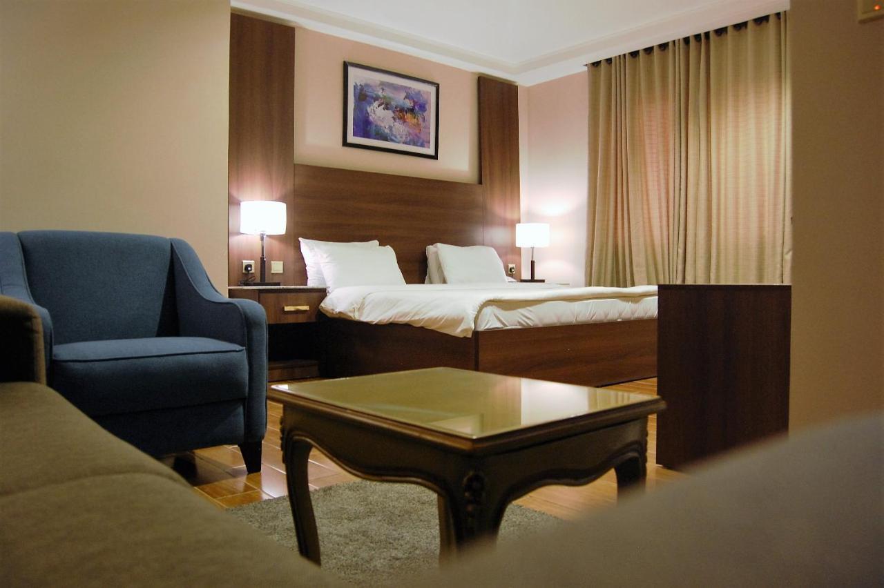 Hotel R & K Guest Palace Kano Zewnętrze zdjęcie