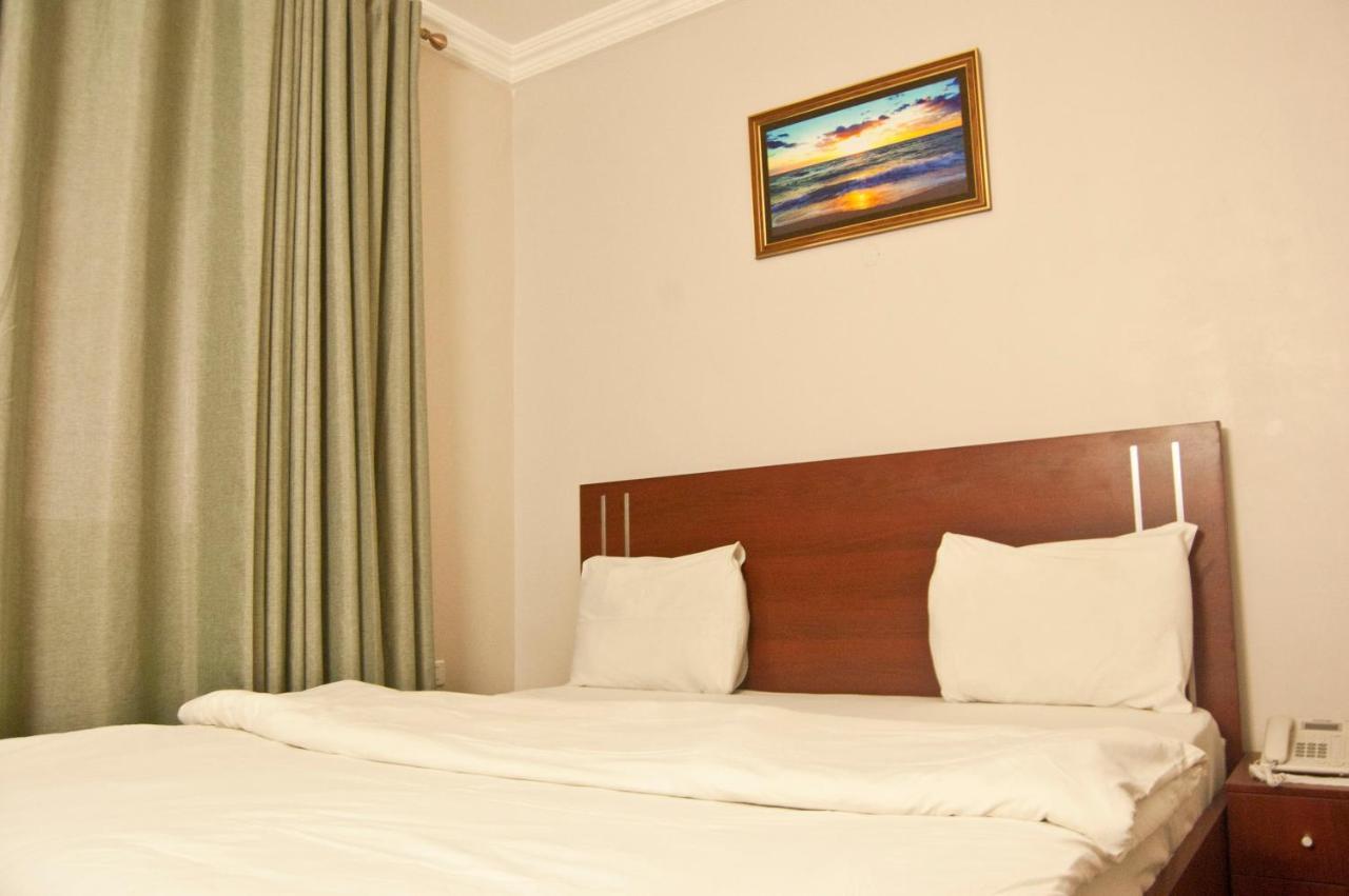 Hotel R & K Guest Palace Kano Zewnętrze zdjęcie