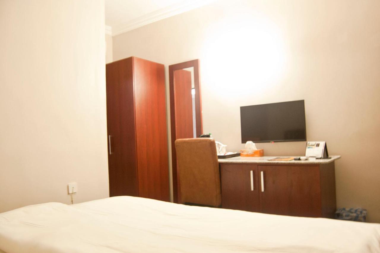 Hotel R & K Guest Palace Kano Zewnętrze zdjęcie
