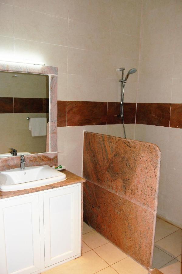 Hotel R & K Guest Palace Kano Zewnętrze zdjęcie